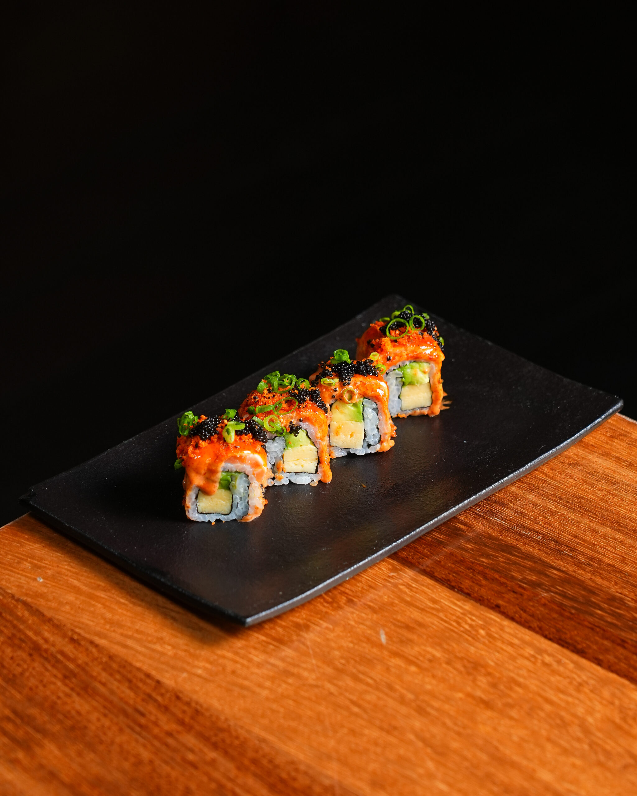 VOLCANO SALMON MAKI