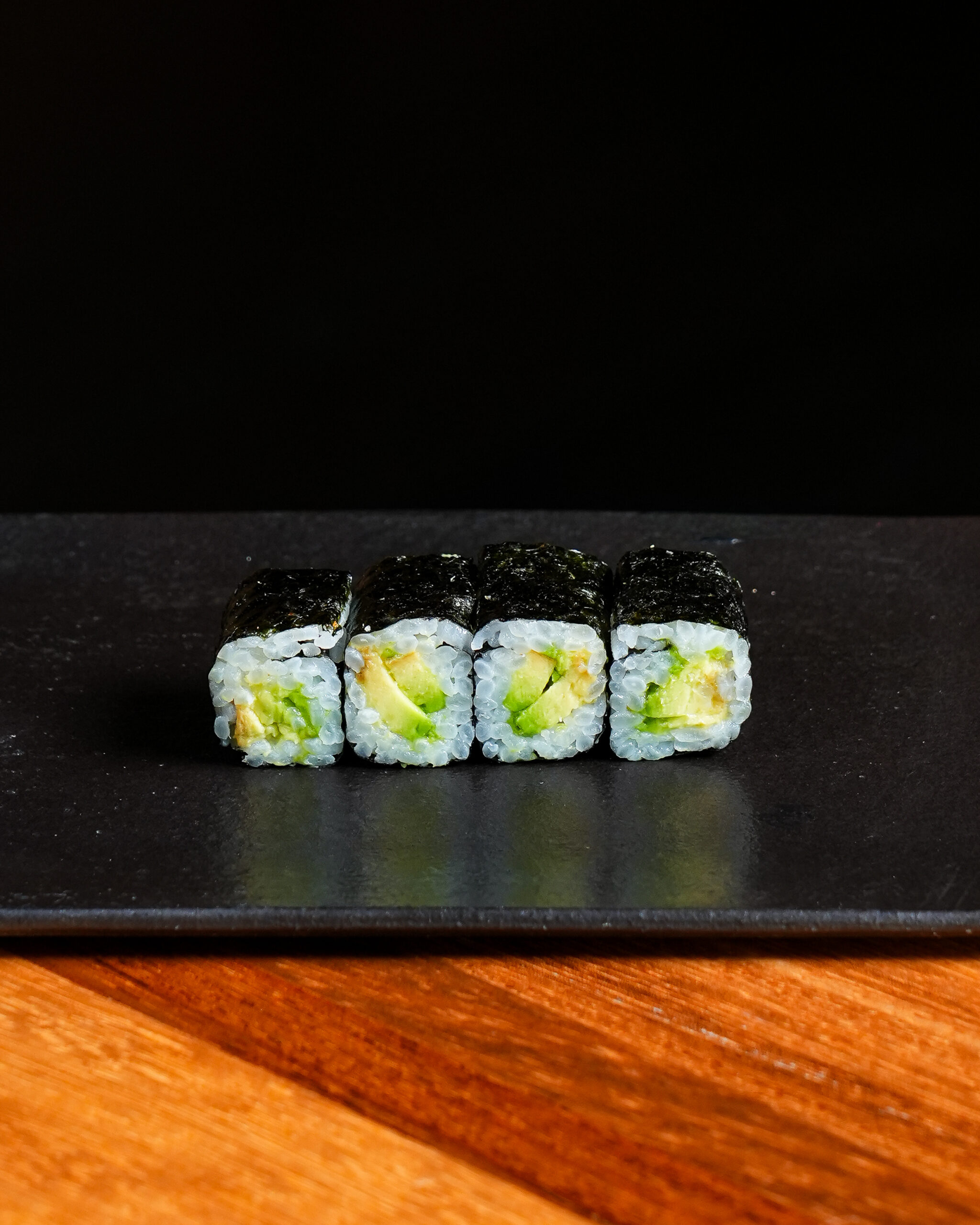 AVOCADO MAKI